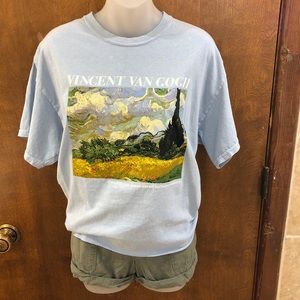 Washed blue Van Gogh graphic tee. NWT size large.